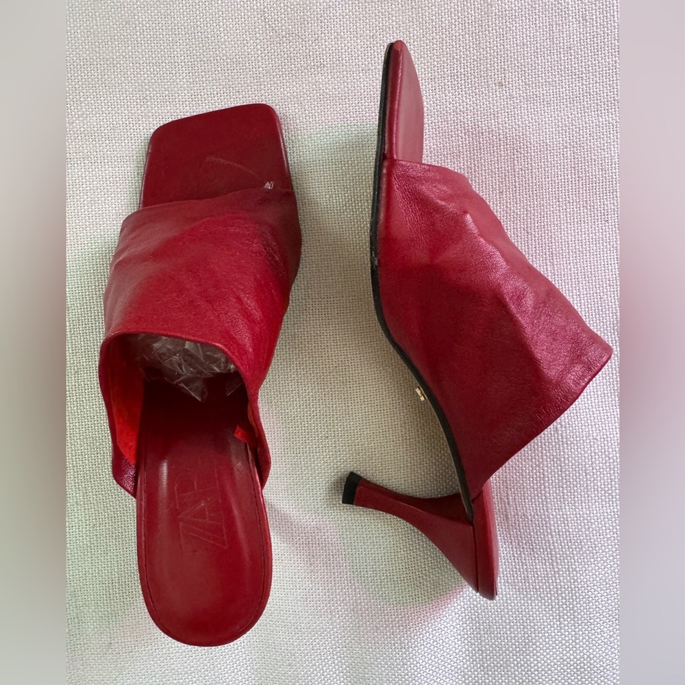 ZARA  Soft Leather Square Toe Mules